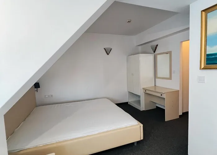 Hotel Adeti