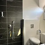 Adeti Hotel