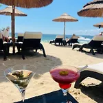 Hotel Adeti 2*