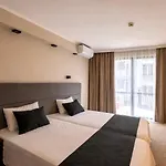Hotel Adeti 2*