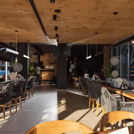 Adeti ホテル ネセバル