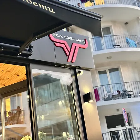 Hotel Adeti