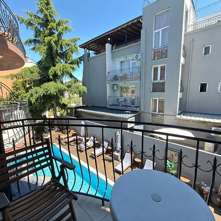Hotel Adeti